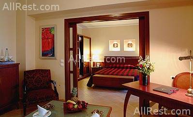 Theartemis Palace Hotel 10